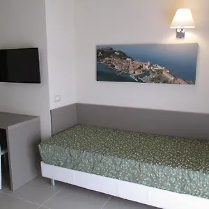 Hotel Holiday 3*, Sirmione Italie